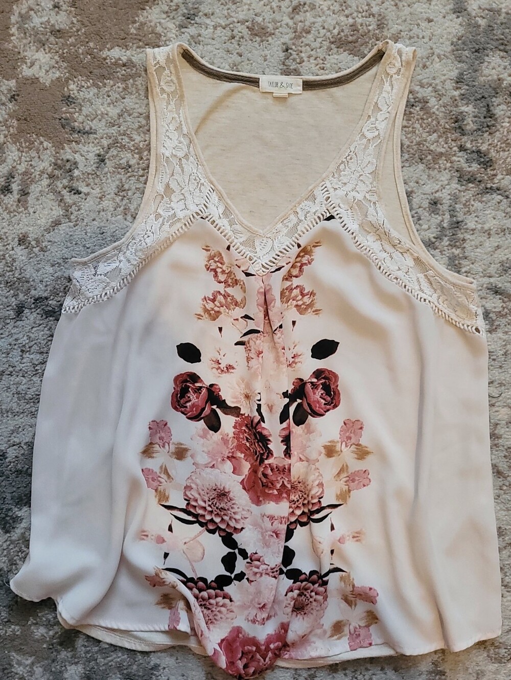 Taylor & Sage Floral Lace Tank Top – XL